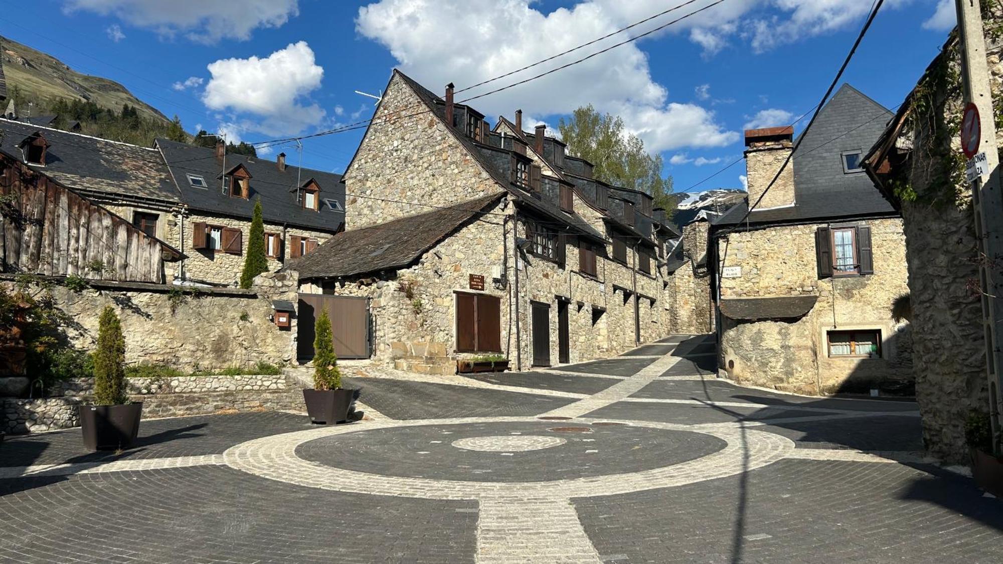Era Caseta - Tredos Bagian luar foto